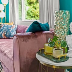 Art Deco Oasis: A Stylish Retreat