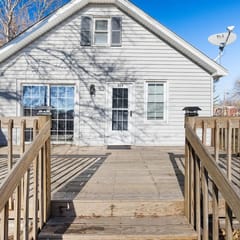 Blue Haven Cottage | Spacious 2BD in the Heights
