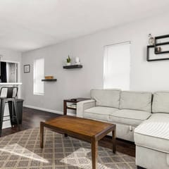 Cottage on Duryea - Cozy 1BD home in the Heights