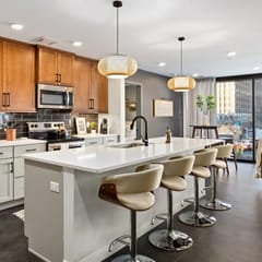 Modern 2 Bed in the Heart of Downtown Bloomington