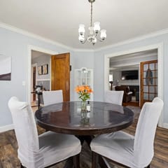Private Room w/ Queen Bed | Affordable & Clean