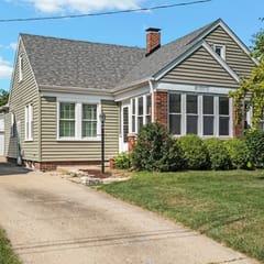 THE MIDCENTURY COTTAGE - Spacious 2BD w/ KING bed