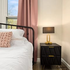 Tranquil 3-Bed Retreat: Sleeps 7
