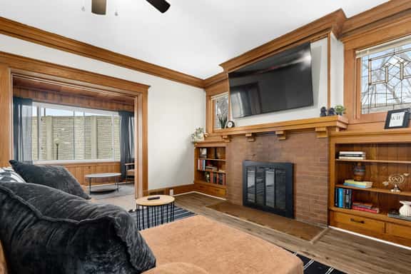 2BR Near OSF | Long-Stay Friendly Bright BohoChic - Image 1