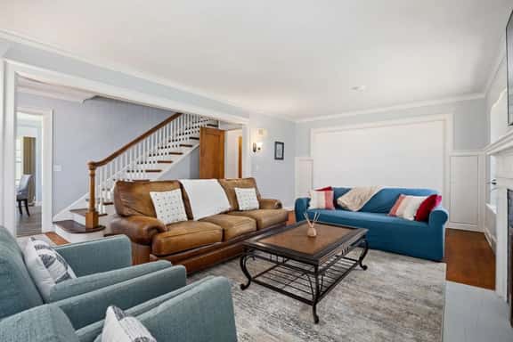 Comfortable Private Room | Shared Bath & Kitchen - Image 1