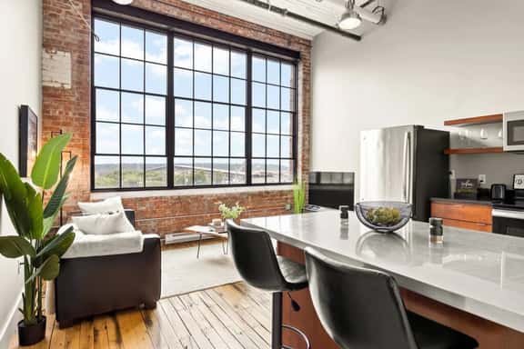 Cooperage 214 | Modern 1BD/1BA Loft | Peoria - Image 1