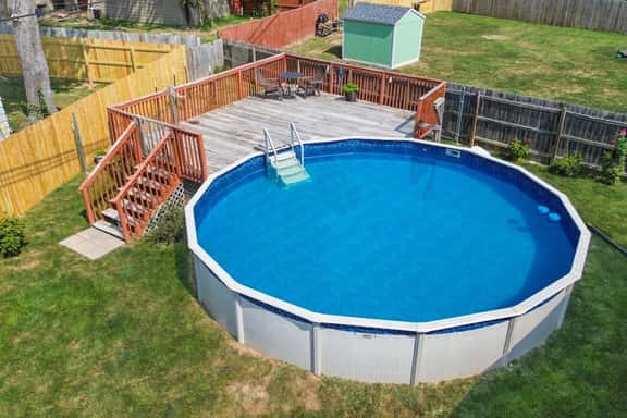 Poolside Palisade - A Fun Family Retreat for 6 - Image 1