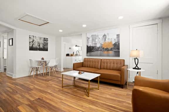 The Heights Nook | Peaceful Getaway with a Den - Image 1