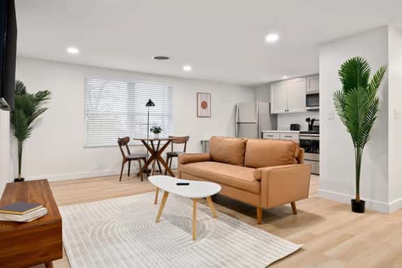 The Silo 5 - 1 BD Urban Haven - Image 1