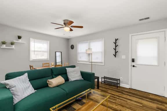 VERDE VIBES - Cute 2BD home in the Heights - Image 1