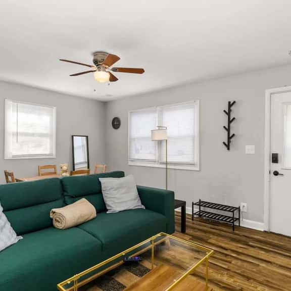 VERDE VIBES - Cute 2BD home in the Heights - Image 1