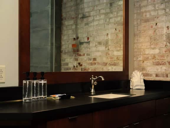 Cooperage 214 | 2BR Industrial Downtown Loft