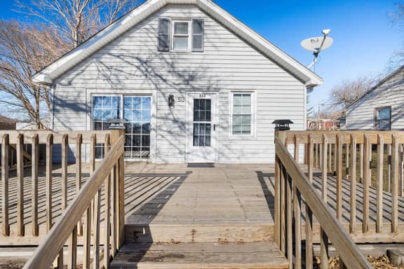 Blue Haven Cottage | Spacious 2BD in the Heights